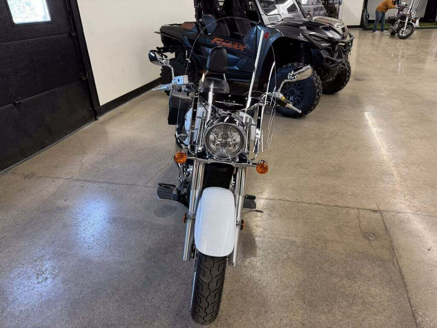 2023 Suzuki Boulevard C50T