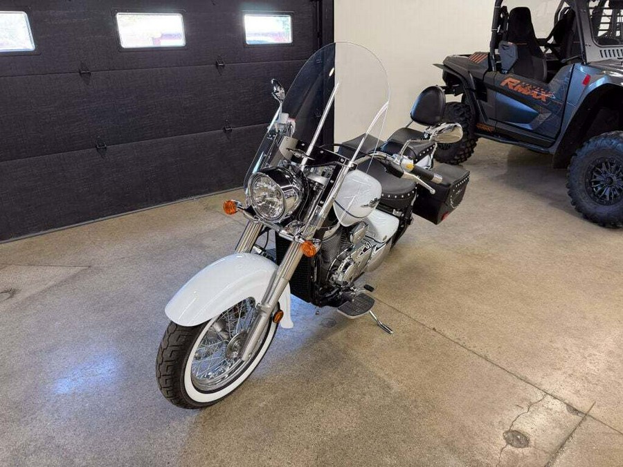 2023 Suzuki Boulevard C50T