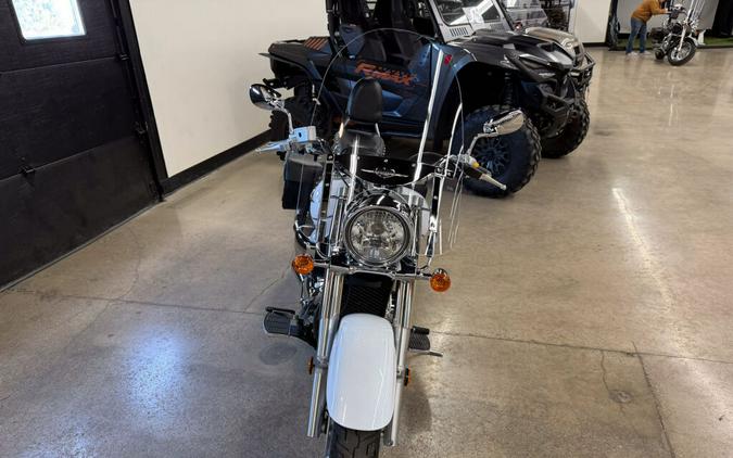 2023 Suzuki Boulevard C50T