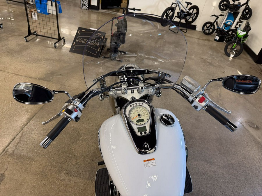 2023 Suzuki Boulevard C50T