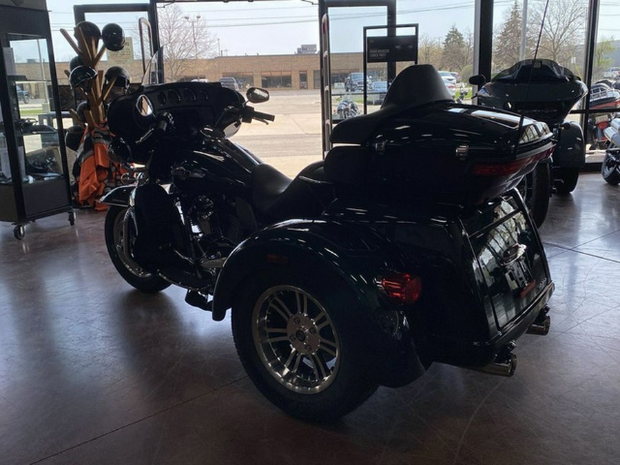 2024 Harley-Davidson Trike FLHTCUTG - Tri Glide Ultra