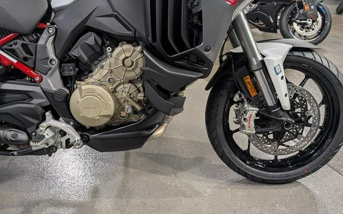 2026 Ducati Multistrada V4 S Travel & Radar Red