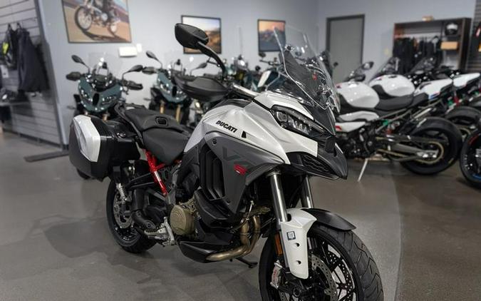2026 Ducati Multistrada V4 S Travel & Radar Red