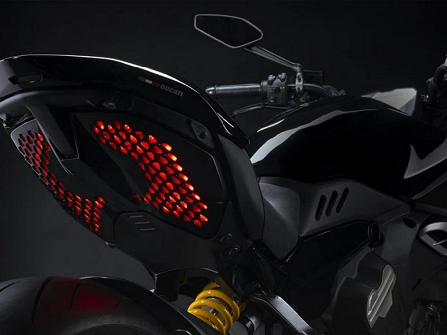 2024 Ducati Diavel V4 Black