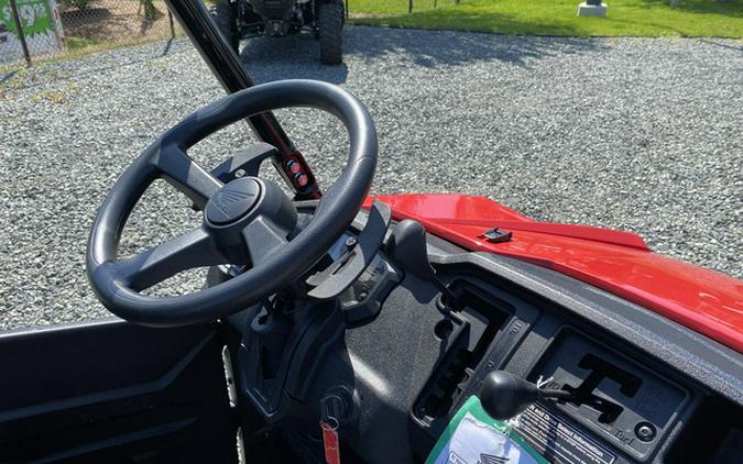 2025 Honda Pioneer 1000 Deluxe