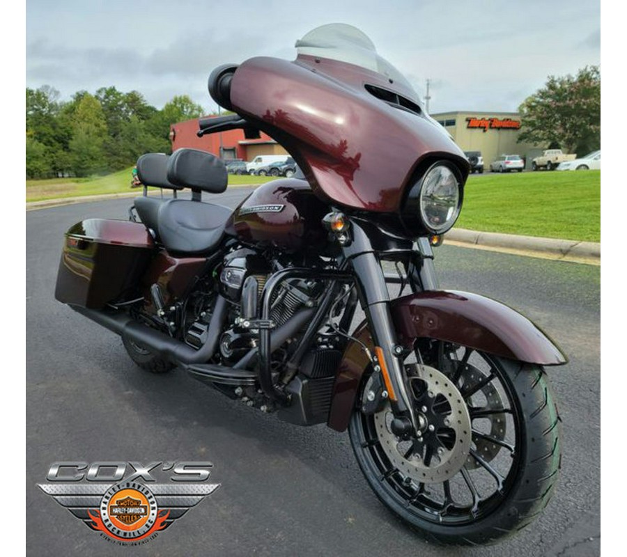 2018 Harley-Davidson® FLHXS - Street Glide® Special