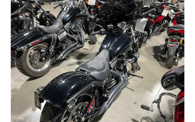 2016 Harley-Davidson® Softail Breakout®