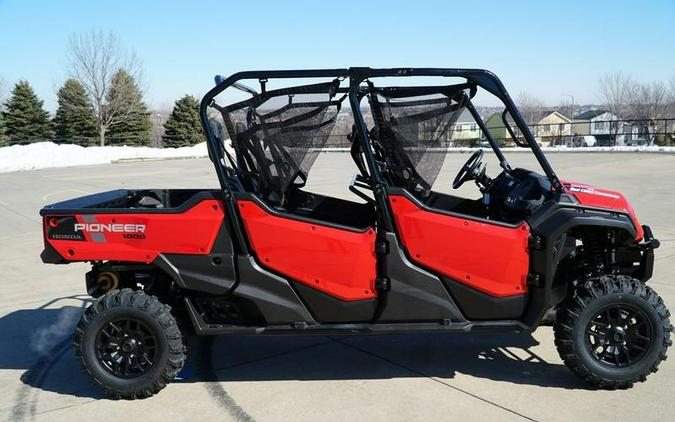 2025 Honda® Pioneer 1000-6 Deluxe Crew