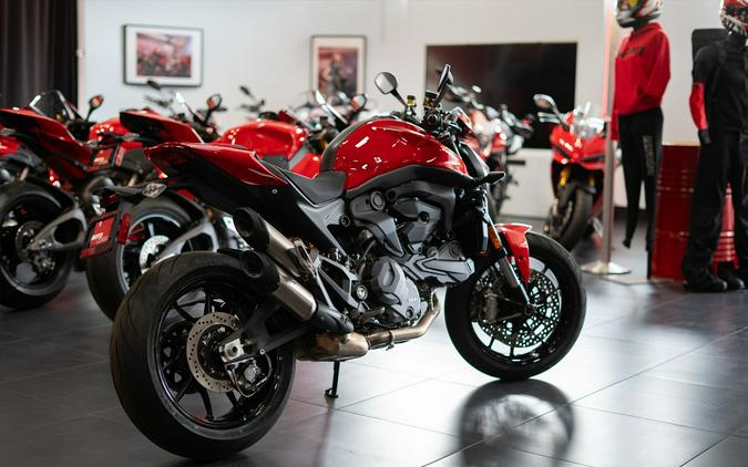 2025 Ducati Monster 937+