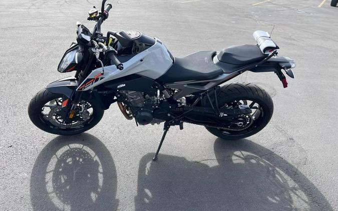 2024 KTM 790 Duke