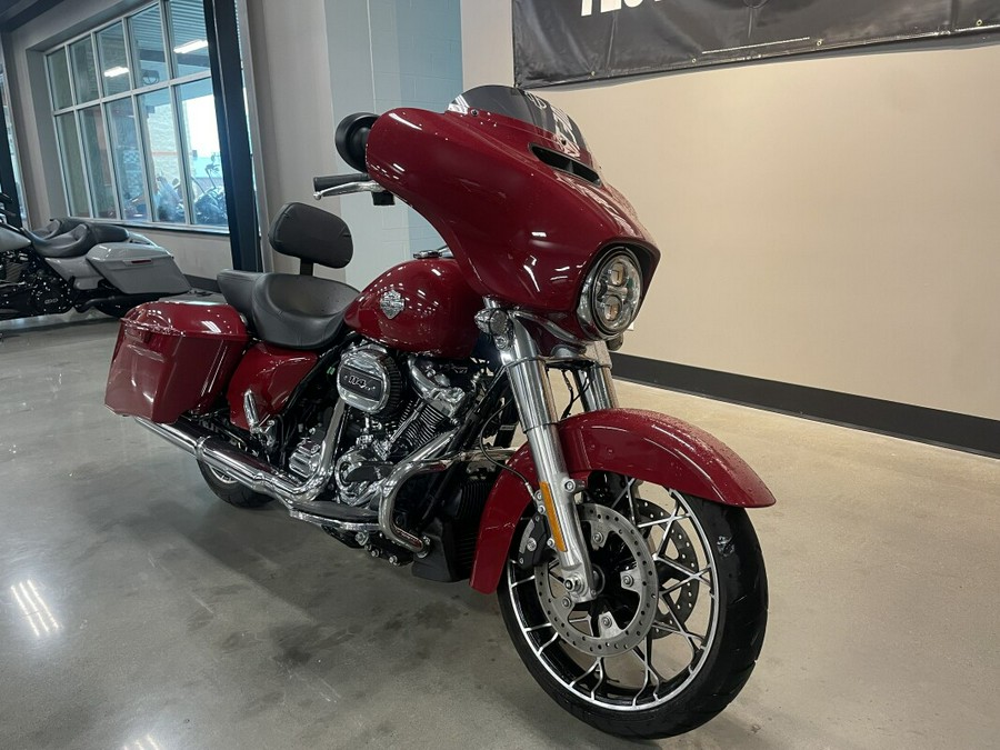 2021 Harley-Davidson® Street Glide® Special Billiard Red