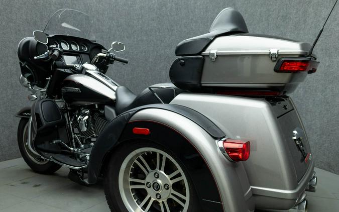 2017 HARLEY DAVIDSON FLHTCUTG TRI GLIDE ULTRA CLASSIC TRIKE