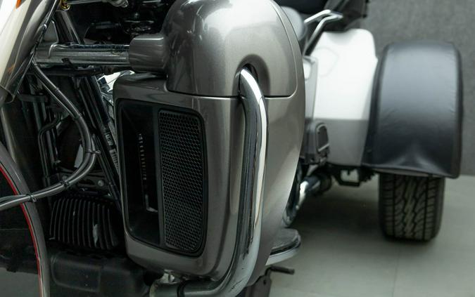 2017 HARLEY DAVIDSON FLHTCUTG TRI GLIDE ULTRA CLASSIC TRIKE