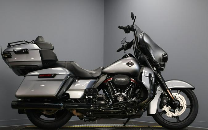 2019 Harley-Davidson® CVO™ Limited Magnetic Gray Fade