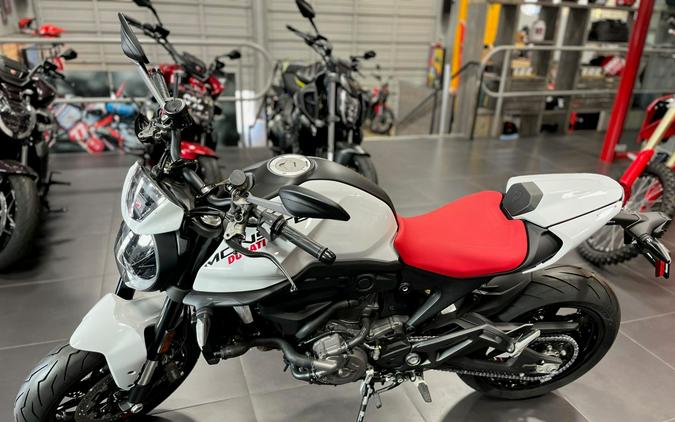 2025 Ducati Monster 937+