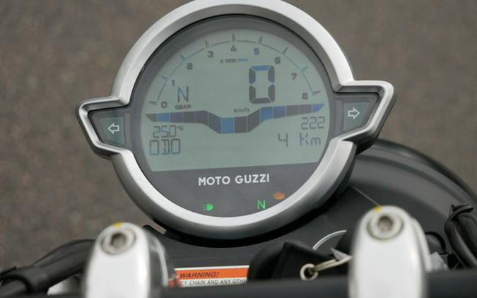 2022 Moto Guzzi V9 Bobber E5