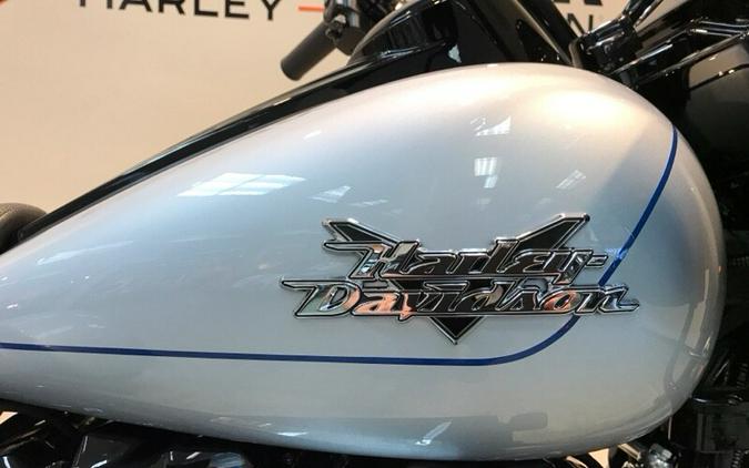 2024 Harley-Davidson Road Glide 3 Atlas Silver Metallic - Blk Finish FLTRT