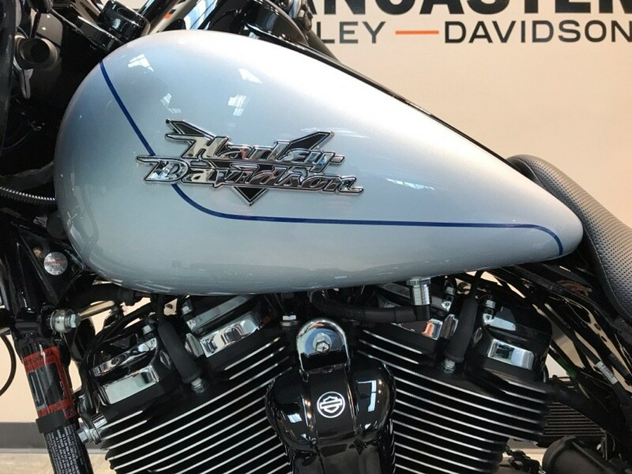 2024 Harley-Davidson Road Glide 3 Atlas Silver Metallic - Blk Finish FLTRT