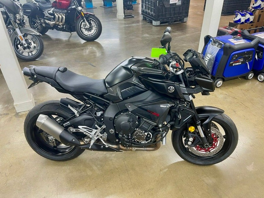 2017 Yamaha FZ-10