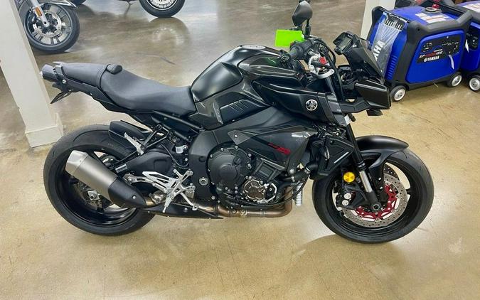 2017 Yamaha FZ-10