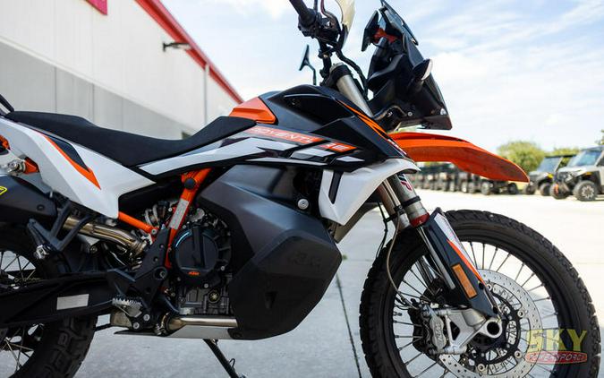 2022 KTM 890 Adventure R