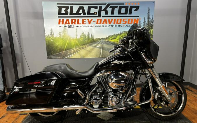 2015 Harley-Davidson® Street Glide® Special BLACK W/ PINSTRIPE
