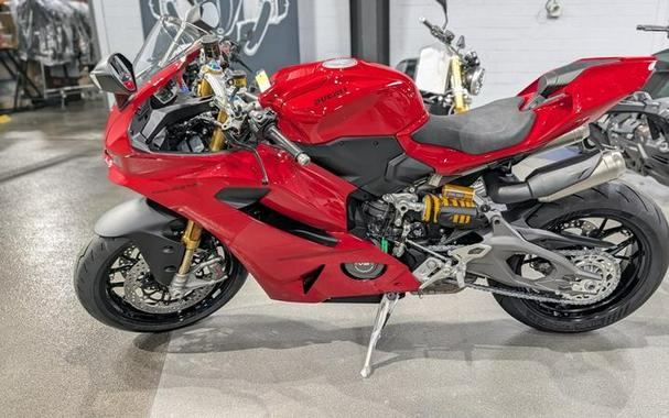 2026 Ducati Panigale V2 S Ducati Red