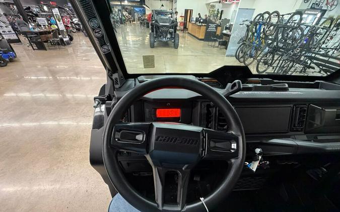 2026 Can-Am Defender XT CAB HD11