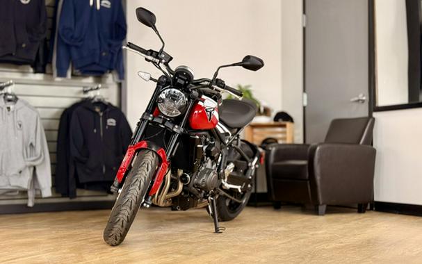 2025 Triumph Trident 660