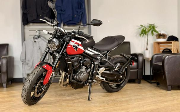 2025 Triumph Trident 660
