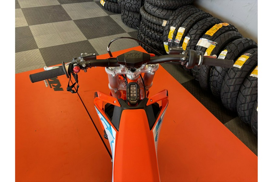 2024 KTM SX-E 3