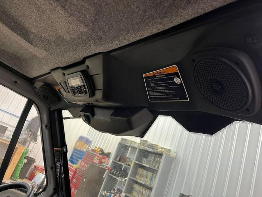 2020 Can-Am® Defender MAX Limited HD10