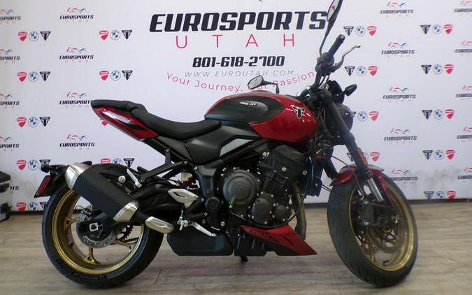 New 2026 Triumph TRIDENT 800