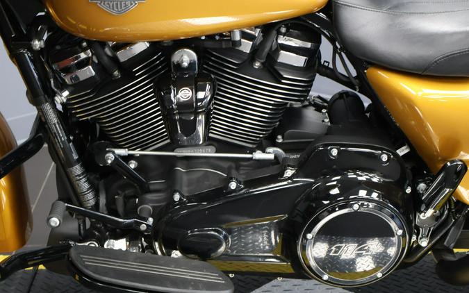 2023 Harley-Davidson® Street Glide® Special Prospect Gold - Black Finish