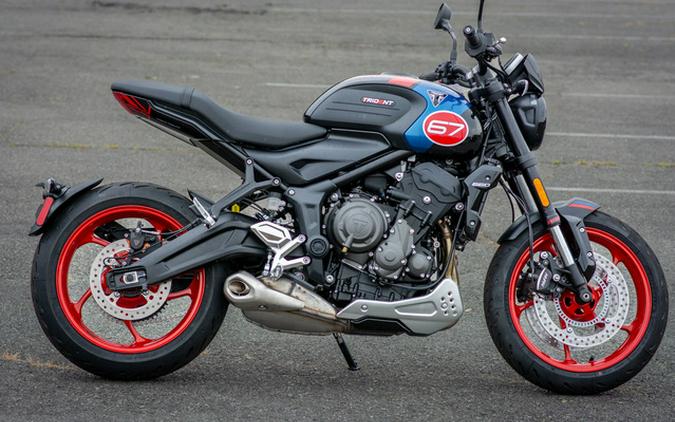 2026 Triumph Trident 660 Triple Tribute Edition Sapphire Black