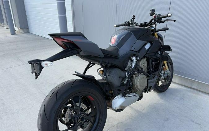 2024 Ducati Streetfighter V4 S Grey & Black
