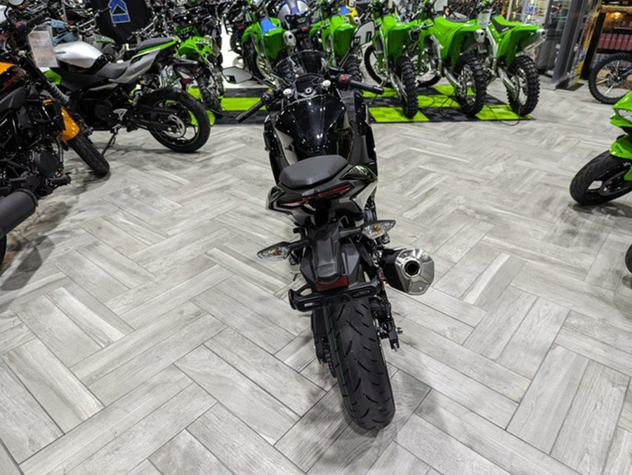 2024 Kawasaki EX500HRFNN