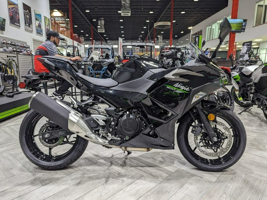 2024 Kawasaki EX500HRFNN