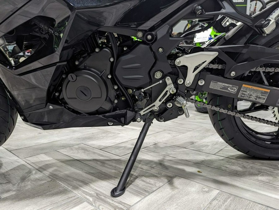 2024 Kawasaki EX500HRFNN