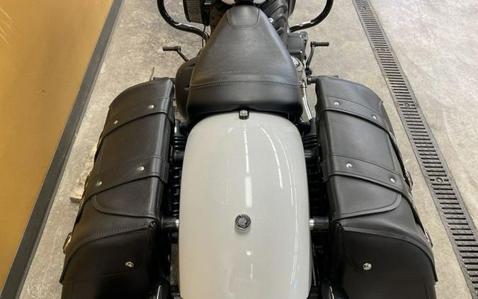 2022 Indian Super Chief ABS Pearl White