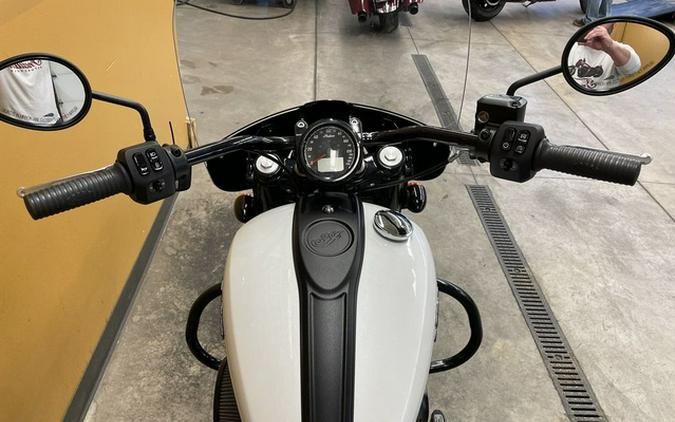 2022 Indian Super Chief ABS Pearl White