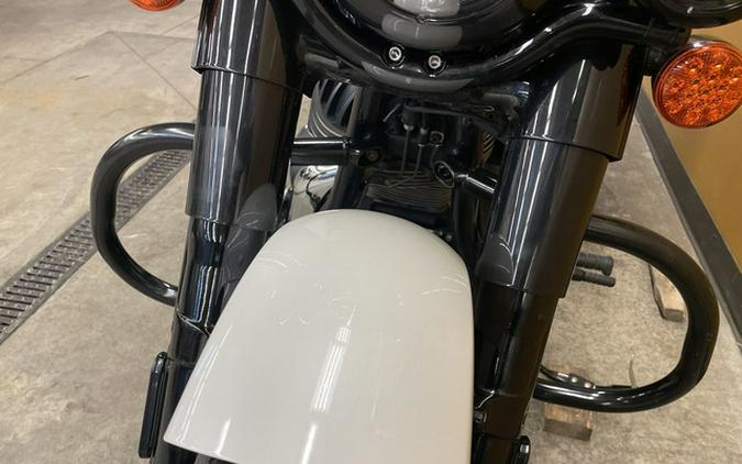 2022 Indian Super Chief ABS Pearl White