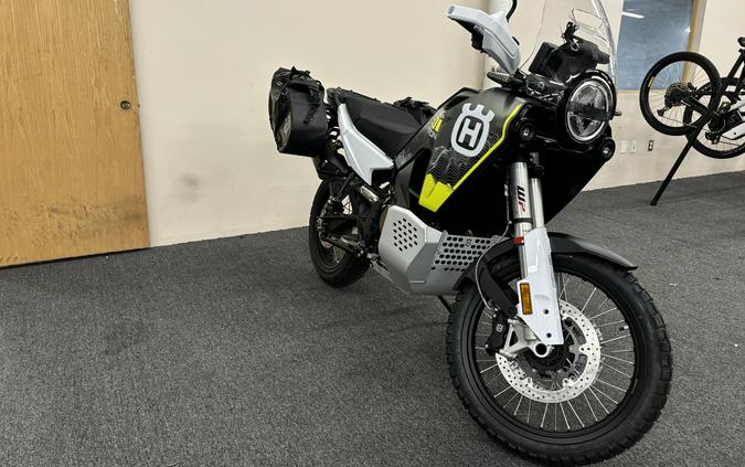 2027 Husqvarna Norden 901 Expedition