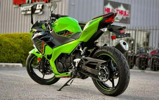 2023 Kawasaki Ninja® 400 KRT Edition
