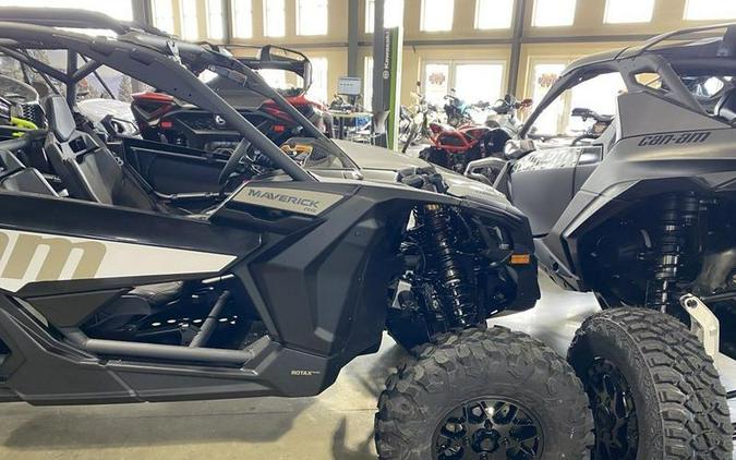 2024 Can-Am® Maverick X3 MAX RS Turbo Catalyst Gray