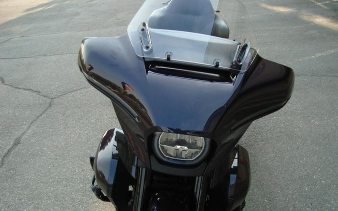 2025 Harley-Davidson® Street Glide® Ultra Mystic Shift - Black Finish