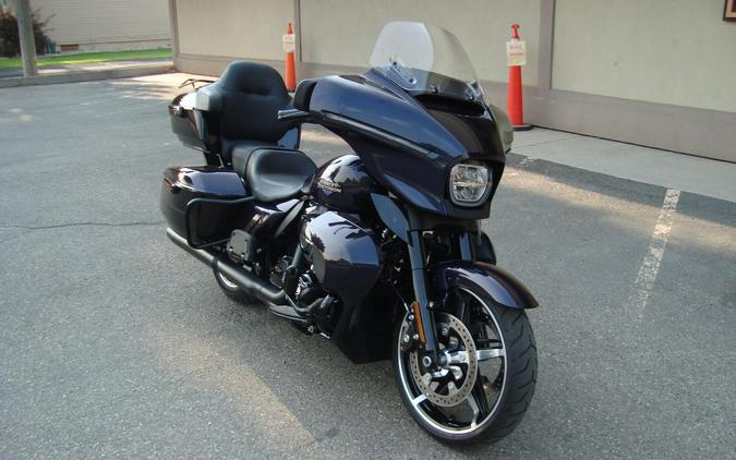 2025 Harley-Davidson® Street Glide® Ultra Mystic Shift - Black Finish
