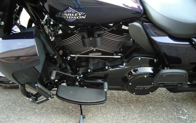 2025 Harley-Davidson® Street Glide® Ultra Mystic Shift - Black Finish