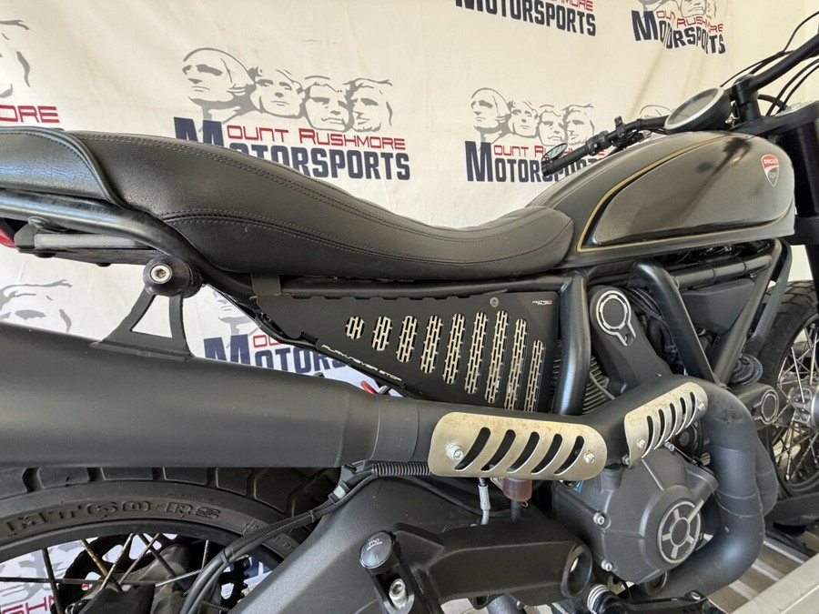 2016 Ducati Scrambler Urban Enduro