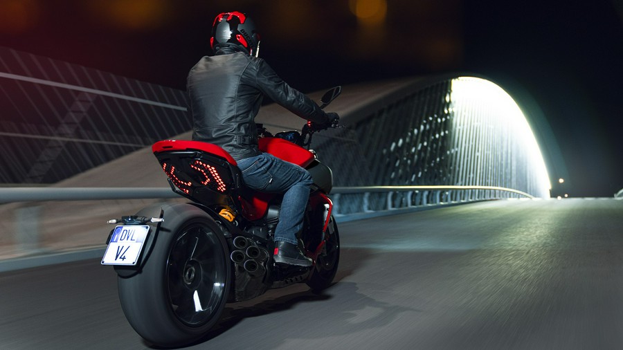 2023 Ducati Diavel V4